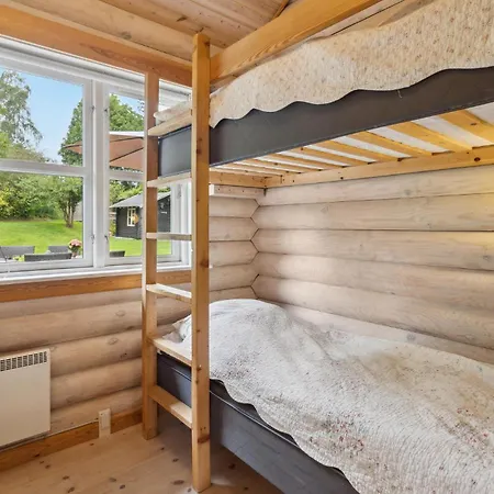Дом отдыха Lovely Home In Stege With Sauna *